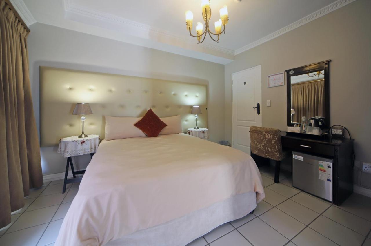 Savoy Lodge Cape Town Exterior foto